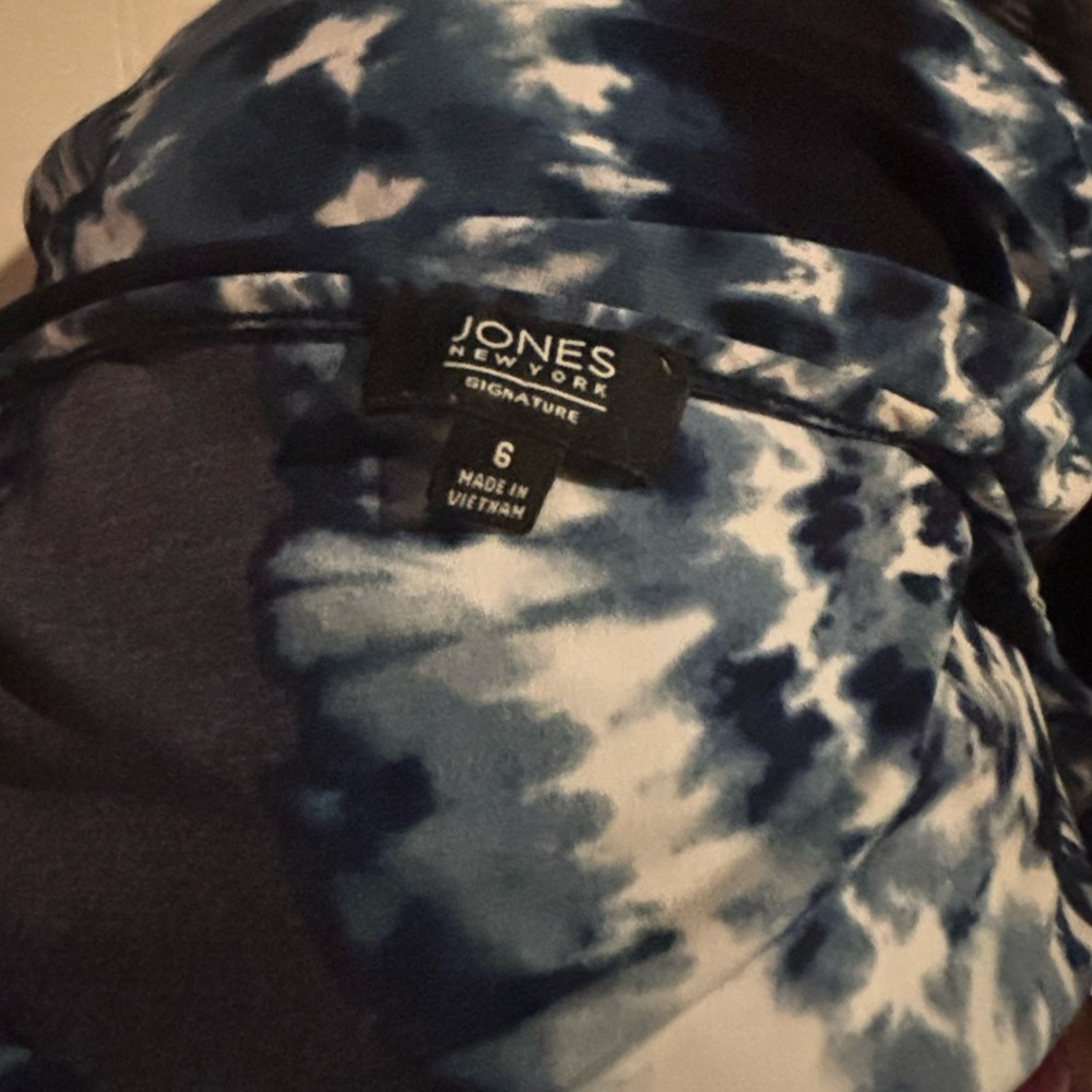 🎁 FREE W/ BUNDLE*  Jones New York Navy and White Tie-Dye Maxi Dress - Picture 3 of 3